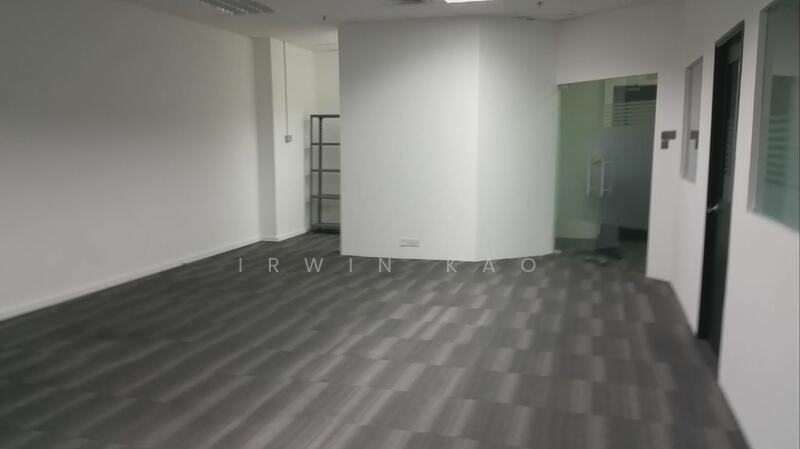 Henderson Building, 221 Henderson Road, 1,238 sqft, Light Industrial (B1) For Sale, by Irwin Kao, 24219602 - CommercialGuru.com.sg