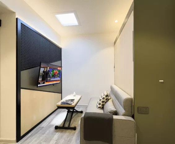 Standard Murphy Queen (SMQ) e-window (220 sqft) 12M: $2700 + utility $196.20