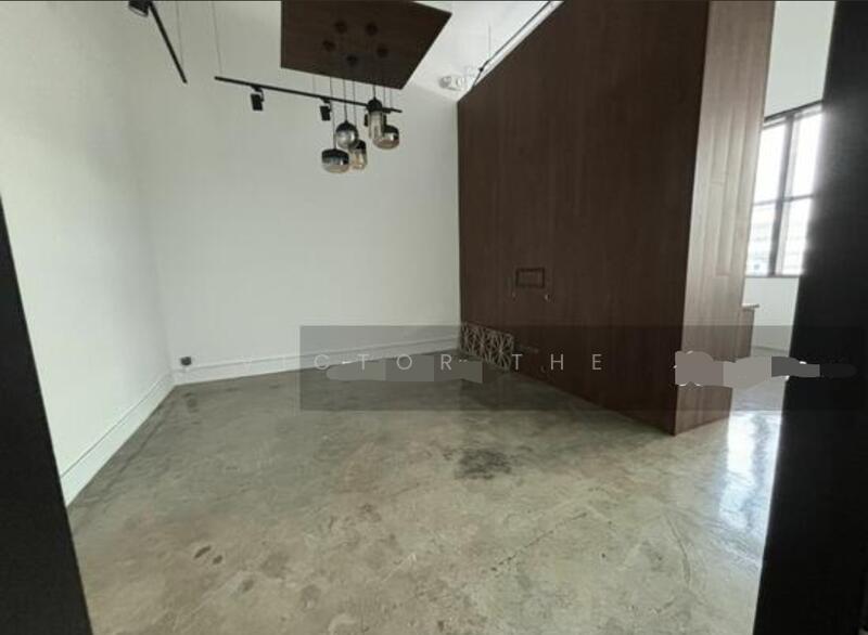 Interlocal Centre, 100G Pasir Panjang Road, 1,793 sqft, Light Industrial (B1) For Rent, by Victor The, 24222254 - CommercialGuru.com.sg