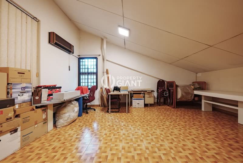 ❤️GIANT⚡️2.5 Storeys Semi-Detached House for RENT!, Mattar Road/ Sallim Road/ Aljunied Road, 3 Bedrooms, 6,000 sqft, Semi-Detached House For Rent, by Lynn Tiang, 24224433 - PropertyGuru.com.sg