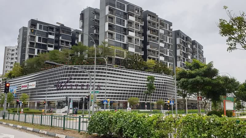 Blk 675C yishun ave 4, , Room Rental, 100 sqft, HDB Flat For Rent, by Alice Tan, 24224773 - PropertyGuru.com.sg