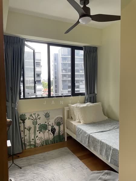 Grandeur Park Residences, 3 Bedok South Avenue 3, 2 Bedrooms, 667 sqft, Condominium For Rent, by Hayati Jantan, 24226718 - PropertyGuru.com.sg