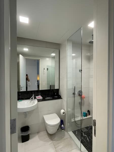 Reflections at Keppel Bay, 3 Keppel Bay View, 2 Bedrooms, 1,076 sqft, Condominium For Rent, by Doris Lee, 24227623 - Guestroom bathroom - PropertyGuru.com.sg