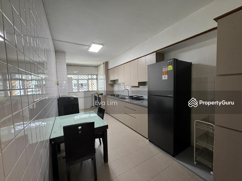 For Rent - 161 Tampines Street 12
