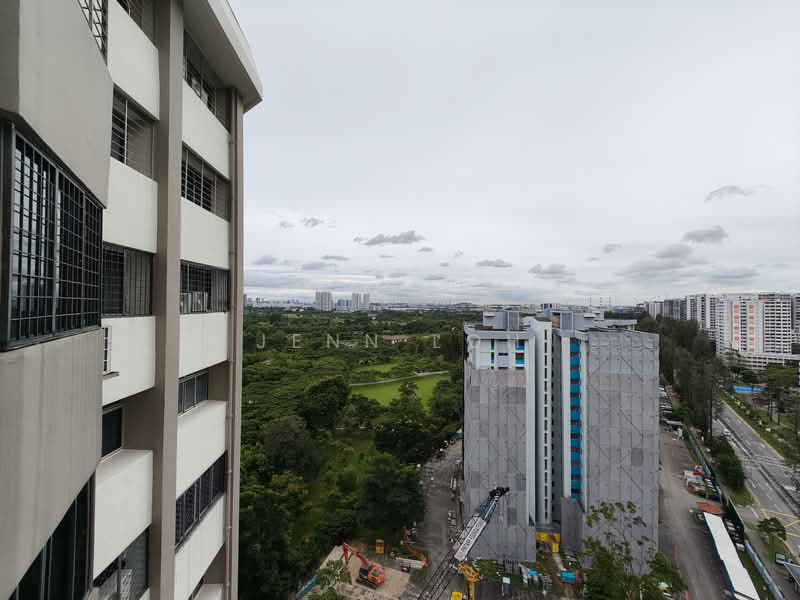 Lakeside Tower, 9G Yuan Ching Road, 3 Bedrooms, 1,980 sqft, Apartment For Rent, by Jenn Loh, 24229202 - PropertyGuru.com.sg