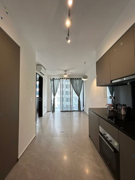 Park Colonial, 6 Woodleigh Lane, 1 Bedroom, 463 sqft, Condominium For Rent, by Edwin Low, 24229325 - PropertyGuru.com.sg