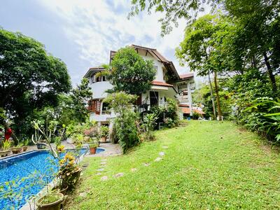 For Rent - Gd Class Bungalow Experience @ Victoria Park