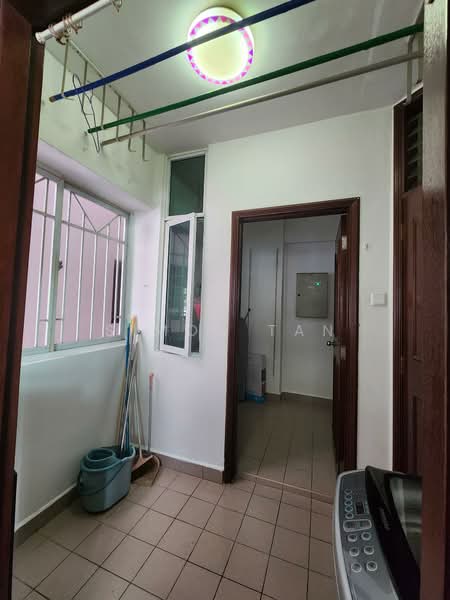 Maysprings, 2 Petir Road, 3 Bedrooms, 1,313 sqft, Apartment For Rent, by Simon Tan, 24232857 - PropertyGuru.com.sg