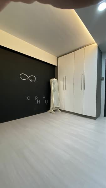 704 West Coast Road, 704 West Coast Road, 2 Bedrooms, 721 sqft, HDB Flat For Sale, by Cristal Lee, 24233010 - PropertyGuru.com.sg