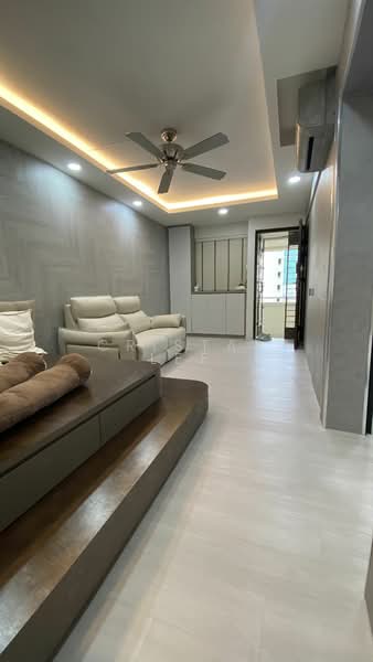 704 West Coast Road, 704 West Coast Road, 3 Bedrooms, 721 sqft, HDB Flat For Sale, by Cristal Lee, 24233010 - PropertyGuru.com.sg