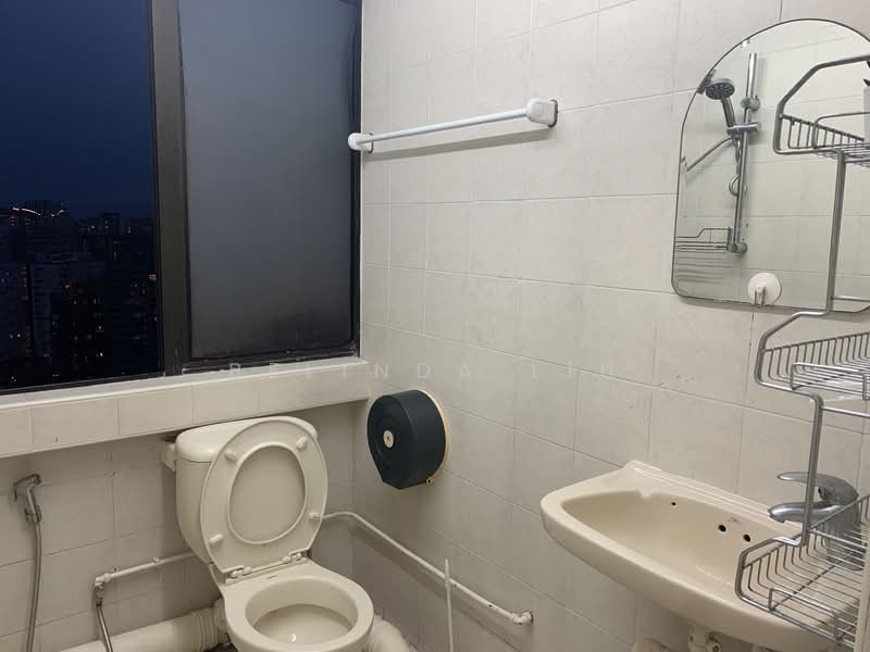 Lucky Plaza, 304 Orchard Road, Room Rental, 150 sqft, Apartment For Rent, by Belinda Liu, 24236116 - PropertyGuru.com.sg
