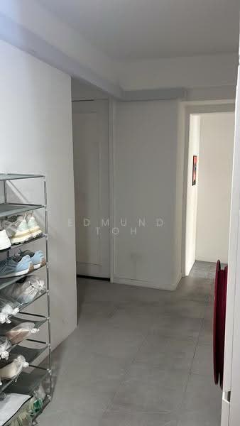 185 Toa Payoh Central, 185 Toa Payoh Central, Balestier / Toa Payoh, 710 sqft, Shop / Shophouse For Rent, by Edmund Toh, 24236528 - Corridor - CommercialGuru.com.sg