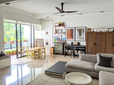 For Rent - Pinewood Gardens