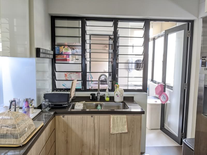 Pinewood Gardens, 21 Balmoral Park, 3 Bedrooms, 1,652 sqft, Condominium For Rent, by Febrina L, 24236947 - PropertyGuru.com.sg