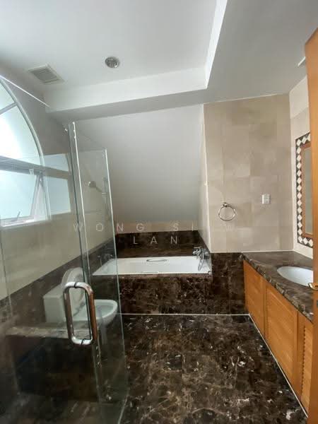 University Park, University Walk, Newton / Novena, 5 Bedrooms, 4,000 sqft, Semi-Detached House For Rent, by Wong Siew Lan, 24237120 - PropertyGuru.com.sg
