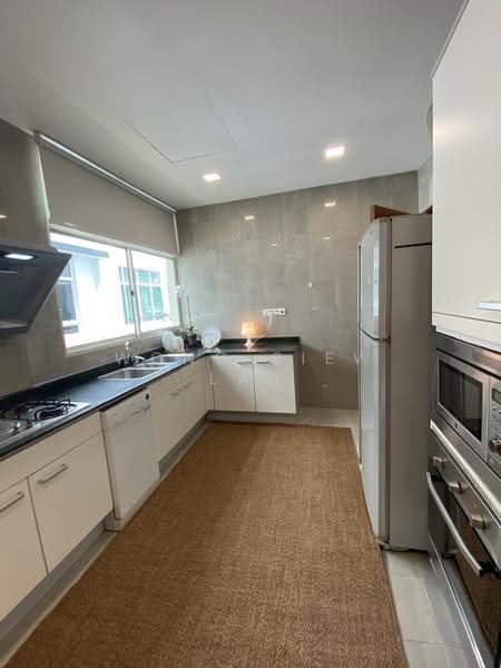 University Park, University Walk, Newton / Novena, 5 Bedrooms, 4,000 sqft, Semi-Detached House For Rent, by Wong Siew Lan, 24237120 - PropertyGuru.com.sg