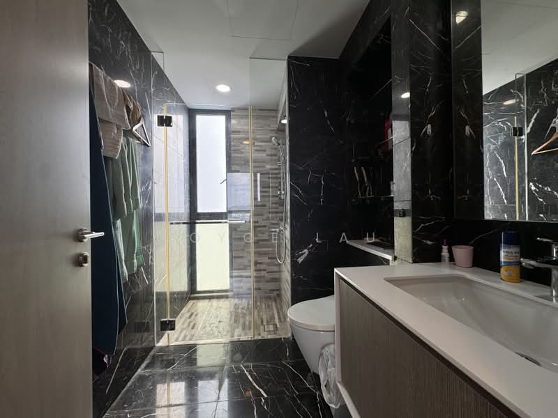 J Gateway, 2 Gateway Drive, 2 Bedrooms, 690 sqft, Condominium For Rent, by Joyce Lau, 24237558 - PropertyGuru.com.sg