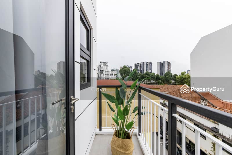 For Rent - 2 Ruby Lane
