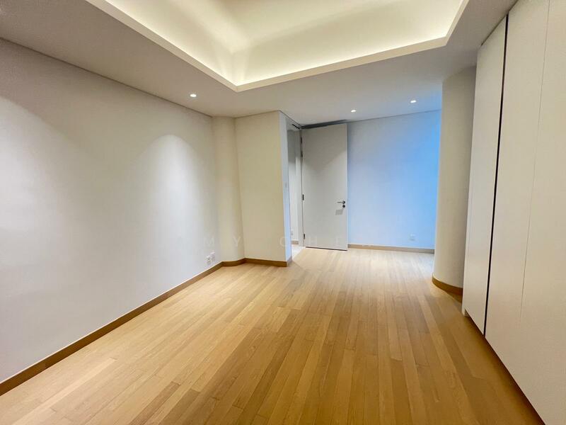 For Rent - The Colonnade