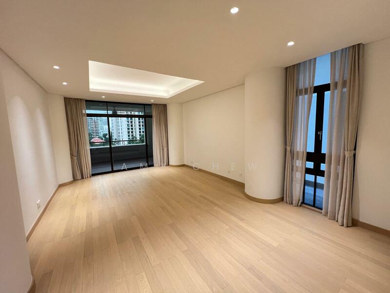 For Rent - The Colonnade