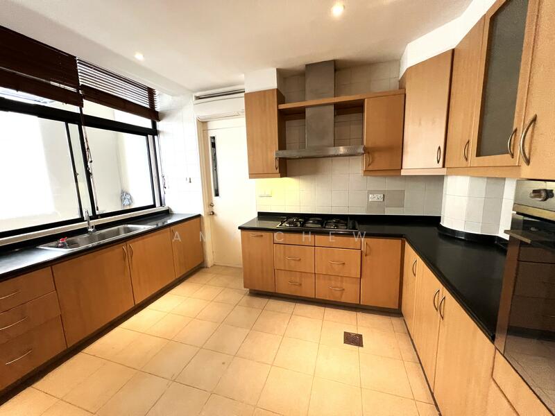 For Rent - The Colonnade