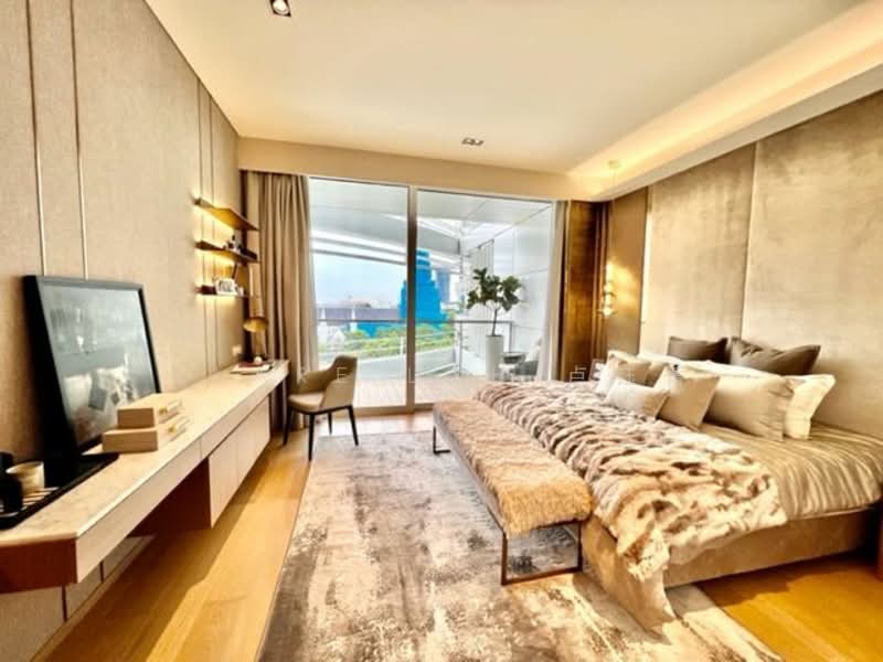 市中心3个卧室➕书房豪华现代公寓出售 Modern fully furnished apartment in town for sale, , 3 Bedrooms, 3,003 sqft, Apartment For Sale, by Clare Loh 卢煜婕, 24242041 - PropertyGuru.com.sg