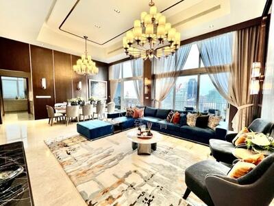 For Sale - 豪华高雅顶楼公寓出售Modern fully furnished penthouse with high ceiling and unblocked panoramic view for sale
