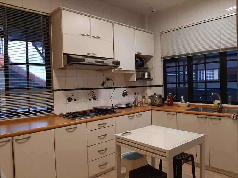 For Rent - No Owner! Studio Size Master Room, Near Siglap