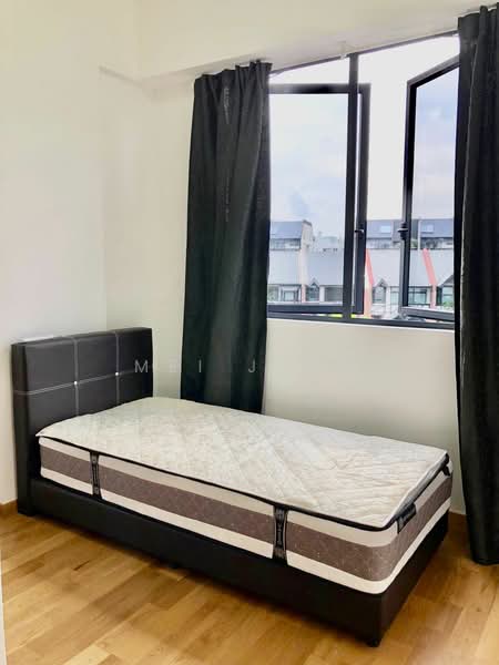 24 One Residences, 241 Pasir Panjang Road, 2 Bedrooms, 624 sqft, Condominium For Rent, by Dewi Chen, 24242481 - PropertyGuru.com.sg