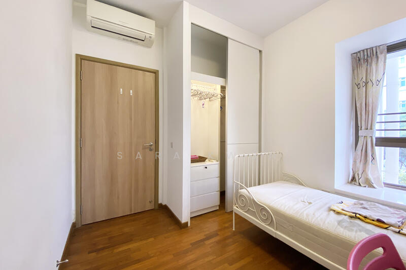 For Rent - Waterfront Gold