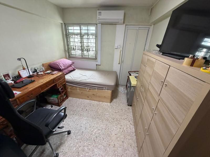 331 Ang Mo Kio Avenue 1, 331 Ang Mo Kio Avenue 1, Ang Mo Kio / Bishan / Thomson, Room Rental, 150 sqft, HDB Flat For Rent, by Kelvin Tan, 24244549 - Bedroom - PropertyGuru.com.sg