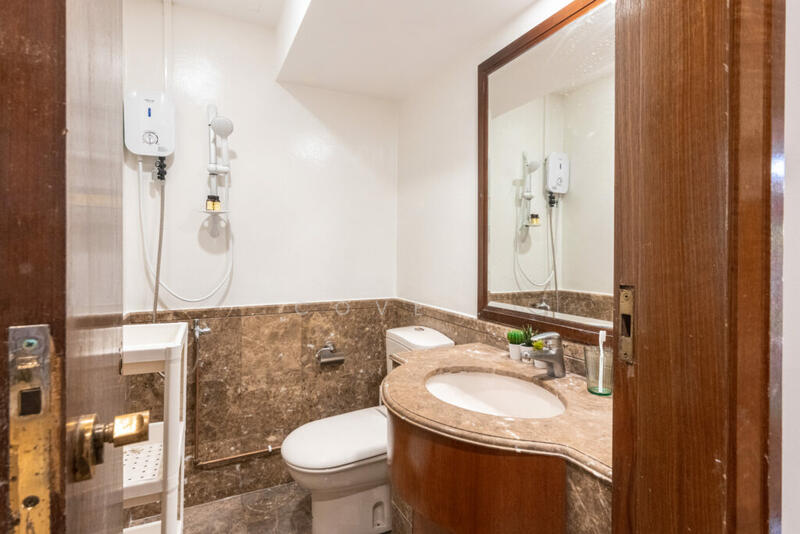 For Rent - 64 Cashew Crescent - Master Room