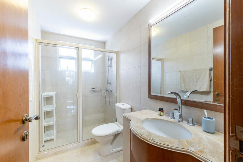 For Rent - 64 Cashew Crescent - Master Room