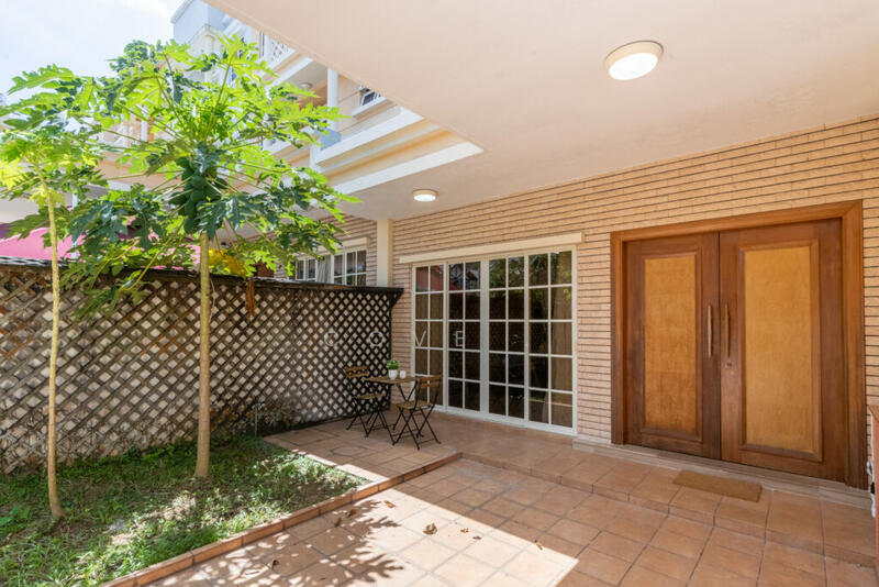 For Rent - 64 Cashew Crescent - Master Room