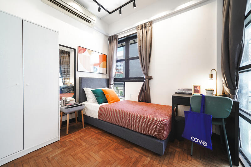 Purple room
