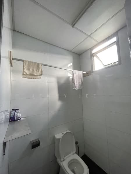 Mandai Connection, 7 Mandai Link, 1,711 sqft, Factory / Workshop (B2) For Sale, by Jenny Lee, 24247786 - CommercialGuru.com.sg