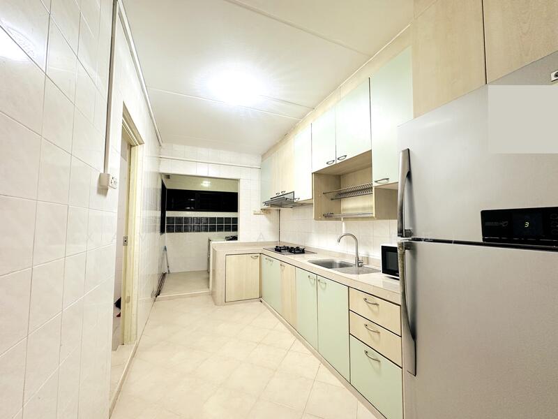 For Rent - 556 Woodlands Drive 53