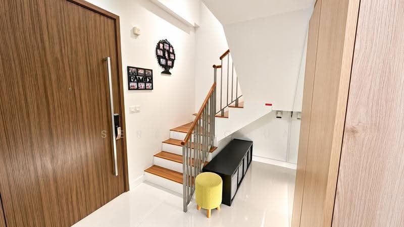 NEWest, 3 West Coast Drive, Buona Vista / West Coast / Clementi New Town, 4 Bedrooms, 2,551 sqft, Cluster House For Sale, by Serene Chua, 24250851 - Entrance - PropertyGuru.com.sg