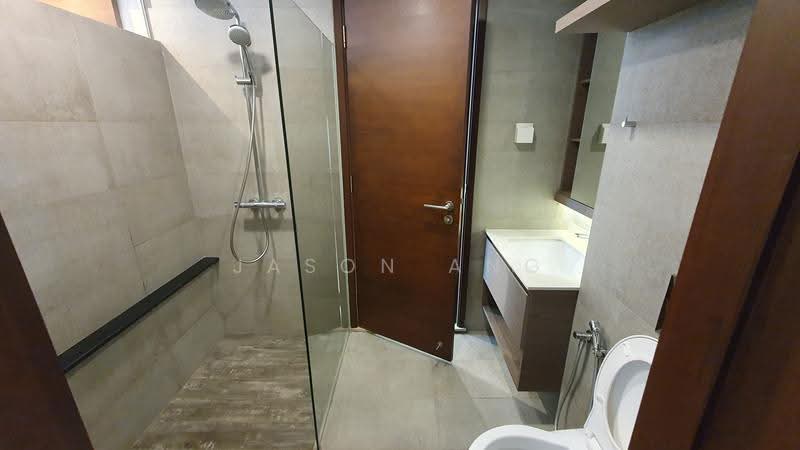 Shanghai One, 1 Shanghai Road, Tanglin / Holland / Bukit Timah, 1 Bedroom, 560 sqft, Apartment For Rent, by Jason Ang, 24250961 - Bathroom area - PropertyGuru.com.sg