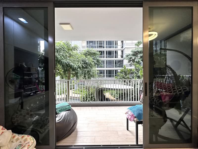 Parc Centros, 84 Punggol Central, 3 Bedrooms, 1,141 sqft, Condominium For Rent, by Linda Ong, 24252321 - Balcony - PropertyGuru.com.sg