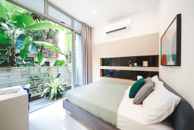 Eight @ East Coast, East Coast Avenue, Room Rental, 219 sqft, Cluster House For Rent, by Cove, 24252941 - Black room - standard - PropertyGuru.com.sg