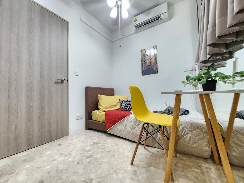 Simei Green Condominium, 1 Simei Street 4, Room Rental, 120 sqft