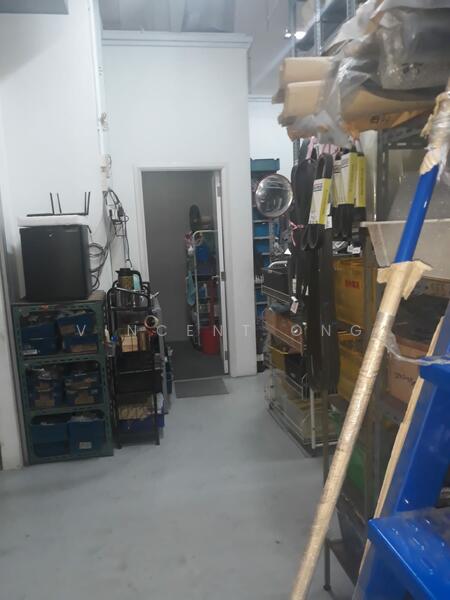 Mapex, 37 Jalan Pemimpin, 1,690 sqft, Light Industrial (B1) For Sale, by Vincent Ong, 24254332 - CommercialGuru.com.sg