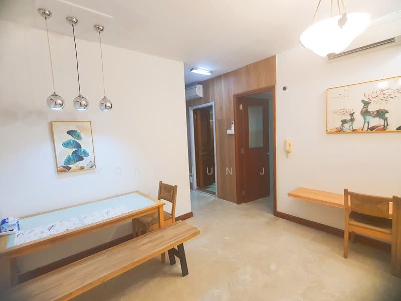 Burlington Square, 175 Bencoolen Street, 2 Bedrooms, 667 sqft, Apartment For Sale, by Wong Jun Jie, 24255976 - PropertyGuru.com.sg