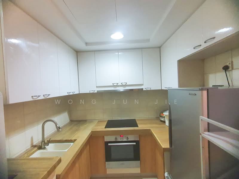 Burlington Square, 175 Bencoolen Street, 2 Bedrooms, 667 sqft, Apartment For Sale, by Wong Jun Jie, 24255976 - PropertyGuru.com.sg
