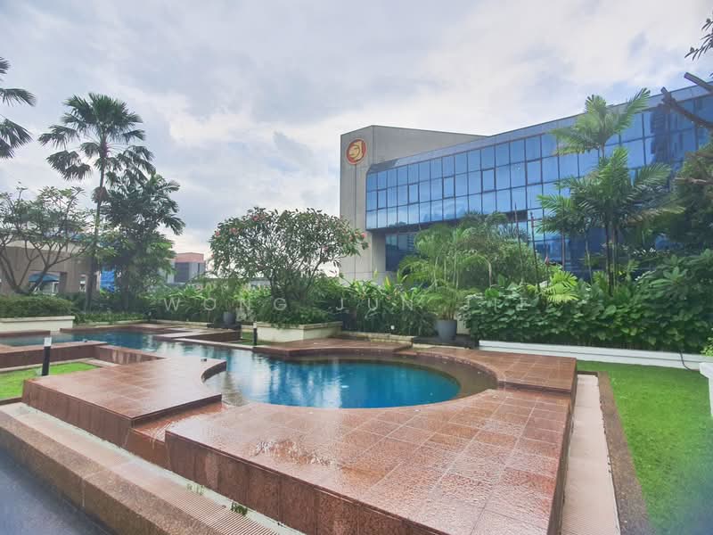 Burlington Square, 175 Bencoolen Street, 2 Bedrooms, 667 sqft, Apartment For Sale, by Wong Jun Jie, 24255976 - PropertyGuru.com.sg