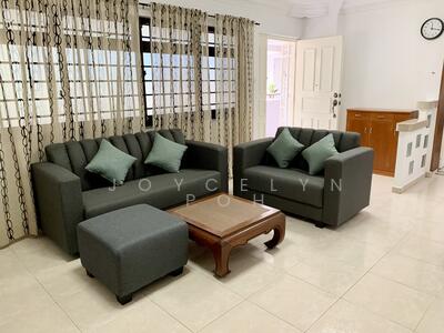 For Rent - 290A Compassvale Crescent