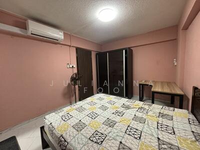 For Rent - 704 Hougang Avenue 2