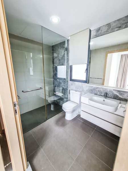 The Luxurie, 11 Compassvale Road, 2 Bedrooms, 883 sqft, Condominium For Rent, by James Tang, 24259063 - PropertyGuru.com.sg