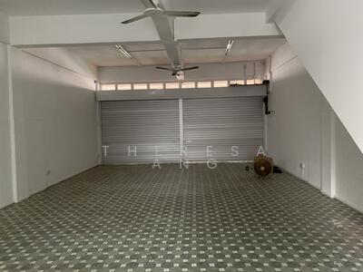 For Sale - 226E Ang Mo Kio Avenue 1